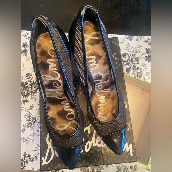 Sam Edelman black heels - Picture 2 of 2